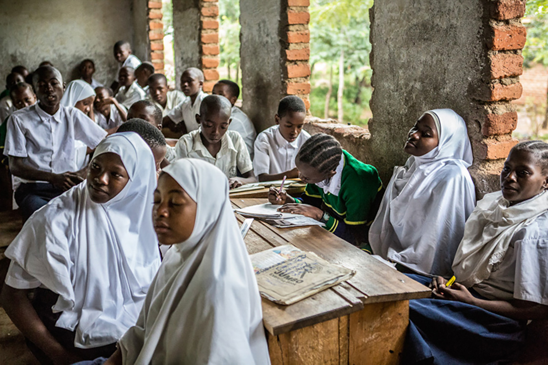 Young-school-girls-in-Tanzania